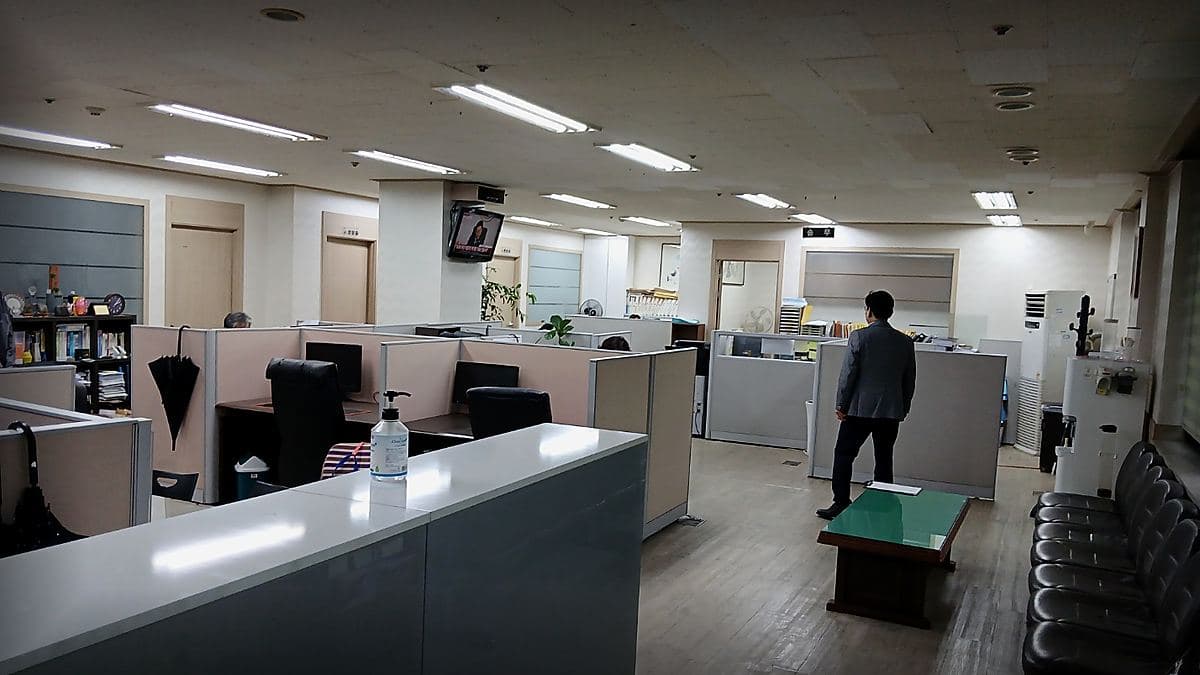 학익동 개인회생 상담 전, 월급보다 먼저 봐야 할 채무 종류 대표 이미지